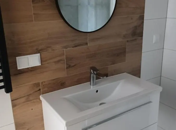 Wczasy Turkusowy * 흐미엘노