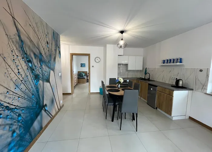 아파트 Wczasy Turkusowy 흐미엘노